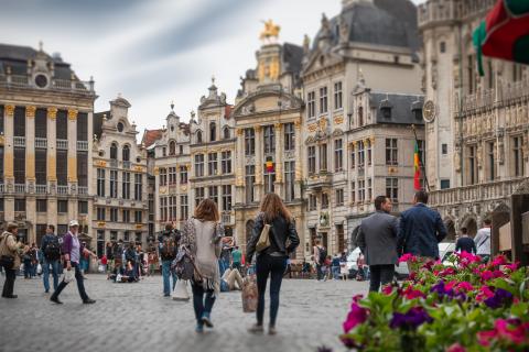 Belgians. The Dutch for "Belgians" is "Belgen". Belgians. The Dutch for "Belgians" is "Belgen".
