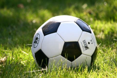 Ball. The Dutch for "ball" is "bal". Ball. The Dutch for "ball" is "bal".