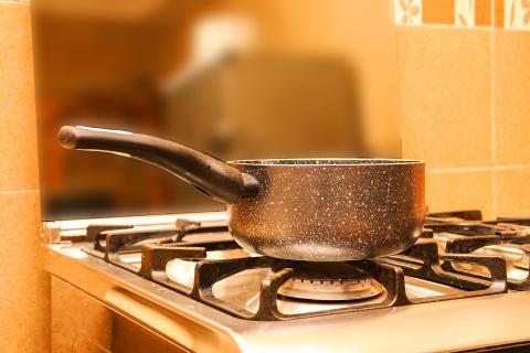 Saucepan. The Dutch for "saucepan" is "steelpan".