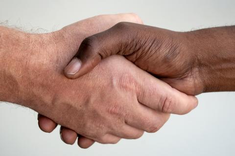 Handshake. The Dutch for "handshake" is "handdruk". Handshake. The Dutch for "handshake" is "handdruk".