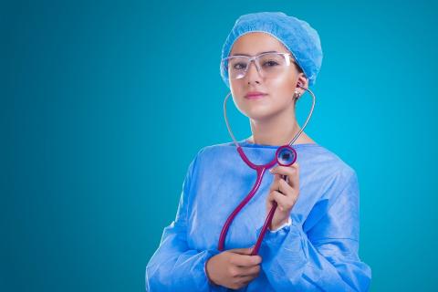 Nurse. The Dutch for "nurse" is "verpleegster".