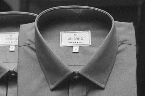 Collar. The Dutch for "collar" is "kraag". Collar. The Dutch for "collar" is "kraag".
