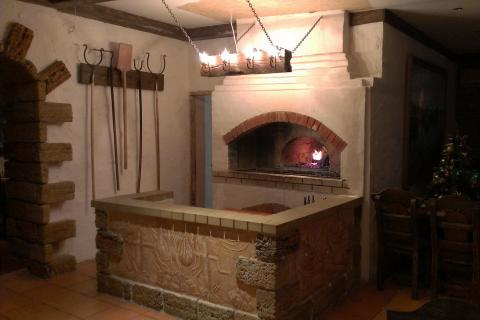 Oven. The French for "oven" is "four". Oven. The French for "oven" is "four".