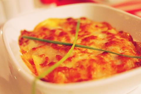 Lasagna is an Italian dish.. The French for "Lasagna is an Italian dish." is "Les lasagnes sont un plat italien.". Lasagna is an Italian dish.. The French for "Lasagna is an Italian dish." is "Les lasagnes sont un plat italien.".