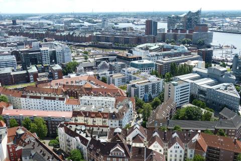 Hamburg (city). The French for "Hamburg (city)" is "Hambourg". Hamburg (city). The French for "Hamburg (city)" is "Hambourg".