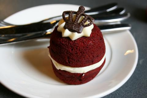 The dessert. The French for "the dessert" is "le dessert". The dessert. The French for "the dessert" is "le dessert".