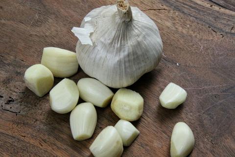 The garlic. The French for "the garlic" is "l’ail". The garlic. The French for "the garlic" is "l’ail".
