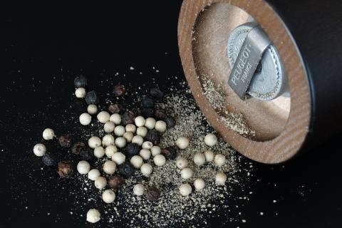 The pepper. The French for "the pepper" is "le poivre".