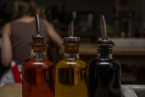 The vinegar. The French for "the vinegar" is "le vinaigre".