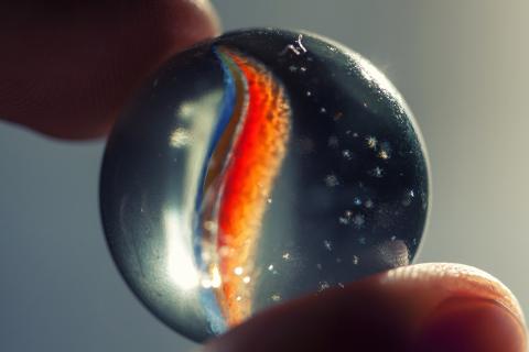 A marble. The French for "a marble" is "une bille". A marble. The French for "a marble" is "une bille".