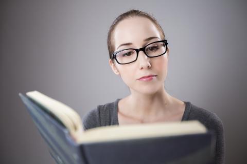 To read. The French for "to read" is "lire". To read. The French for "to read" is "lire".