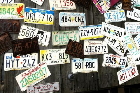 The number plates. The French for "the number plates" is "les plaques d’immatriculation". The number plates. The French for "the number plates" is "les plaques d’immatriculation".