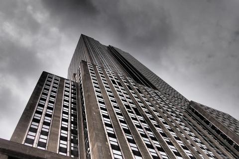 A building. The French for "a building" is "un immeuble". A building. The French for "a building" is "un immeuble".