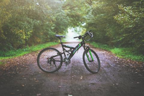 A mountain bike. The French for "a mountain bike" is "un VTT". A mountain bike. The French for "a mountain bike" is "un VTT".