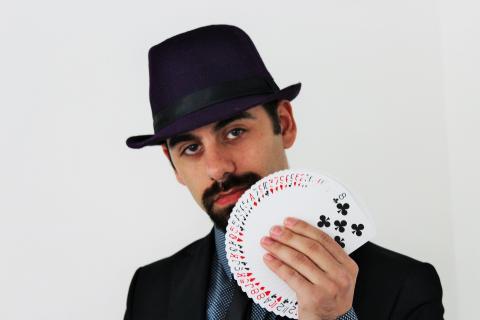 The magician. The French for "the magician" is "le magicien".