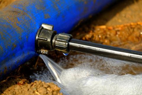 A leak. The French for "a leak" is "une fuite". A leak. The French for "a leak" is "une fuite".