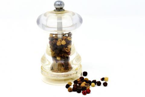 Pepper mill. The French for "pepper mill" is "moulin à poivre". Pepper mill. The French for "pepper mill" is "moulin à poivre".