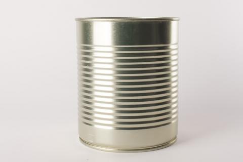 Tin can. The French for "tin can" is "boite". Tin can. The French for "tin can" is "boite".