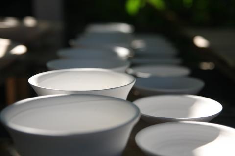 The bowl. The French for "the bowl" is "le bol". The bowl. The French for "the bowl" is "le bol".