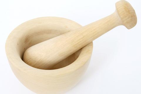 Pestle. The Thai for "pestle" is "สาก".