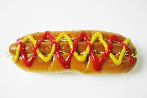 Hot dog. The Thai for "hot dog" is "ฮอตดอก".