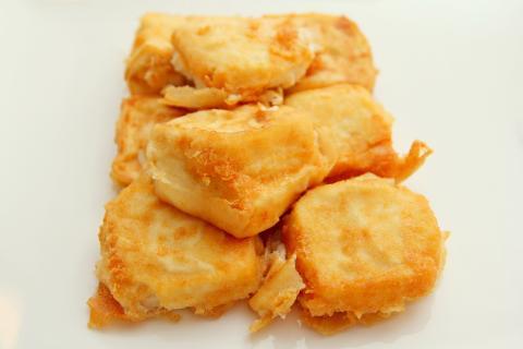 Tofu. The Thai for "tofu" is "เต้าหู้".
