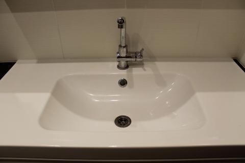 Sink. The Thai for "sink" is "อ่างล้างหน้า". Sink. The Thai for "sink" is "อ่างล้างหน้า".