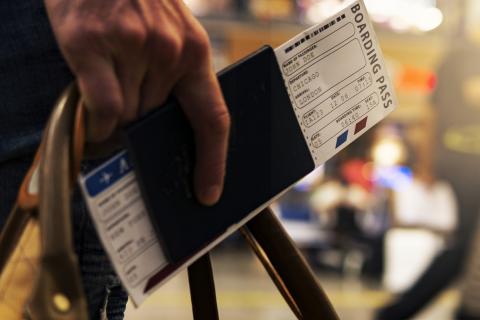 Airline ticket. The Thai for "airline ticket" is "ตั๋วเครื่องบิน". Airline ticket. The Thai for "airline ticket" is "ตั๋วเครื่องบิน".