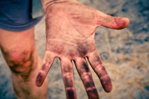 Dirty; stained. The Thai for "dirty; stained" is "เปื้อน". Dirty; stained. The Thai for "dirty; stained" is "เปื้อน".