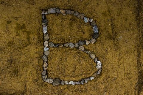 B. The Thai for "B" is "บี". B. The Thai for "B" is "บี".