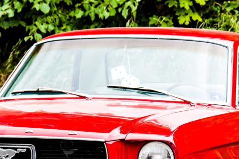 Windscreen; windshield. The Thai for "windscreen; windshield" is "กระจกหน้ารถ". Windscreen; windshield. The Thai for "windscreen; windshield" is "กระจกหน้ารถ".