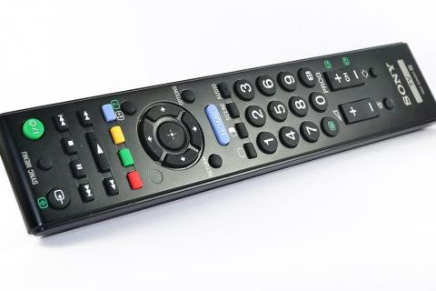 Remote control. The Thai for "remote control" is "รีโมท". Remote control. The Thai for "remote control" is "รีโมท".