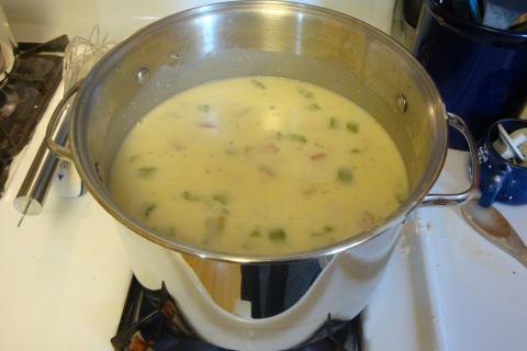 A pot of soup. The Thai for "a pot of soup" is "ซุปหนึ่งหม้อ". A pot of soup. The Thai for "a pot of soup" is "ซุปหนึ่งหม้อ".