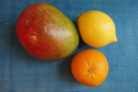 A mango, an orange and a lemon. The Thai for "a mango, an orange and a lemon" is "มะม่วง ส้ม และมะนาว". A mango, an orange and a lemon. The Thai for "a mango, an orange and a lemon" is "มะม่วง ส้ม และมะนาว".