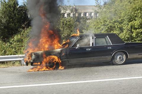 A black car on fire. The Thai for "a black car on fire" is "ไฟไหม้รถยนต์สีดำ". A black car on fire. The Thai for "a black car on fire" is "ไฟไหม้รถยนต์สีดำ".