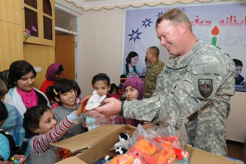 Soldiers visit an orphanage. The Thai for "soldiers visit an orphanage" is "ทหารเยี่ยมบ้านเด็กกำพร้า". Soldiers visit an orphanage. The Thai for "soldiers visit an orphanage" is "ทหารเยี่ยมบ้านเด็กกำพร้า".
