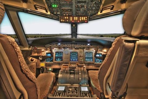 Cockpit. The Thai for "cockpit" is "ห้องนักบิน". Cockpit. The Thai for "cockpit" is "ห้องนักบิน".
