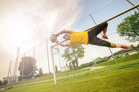 Goalkeeper. The Thai for "goalkeeper" is "ผู้รักษาประตู". Goalkeeper. The Thai for "goalkeeper" is "ผู้รักษาประตู".